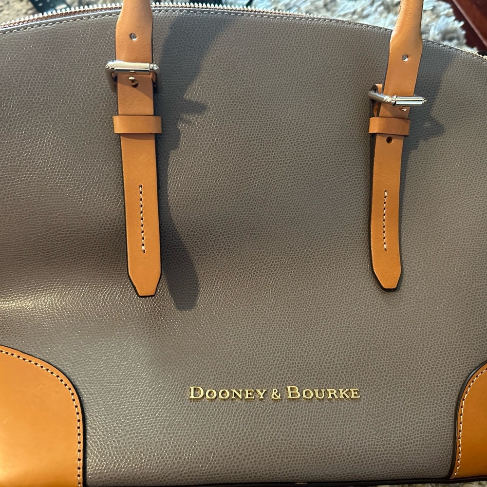 Dooney and Burke domed satchel - Picture 4 of 4